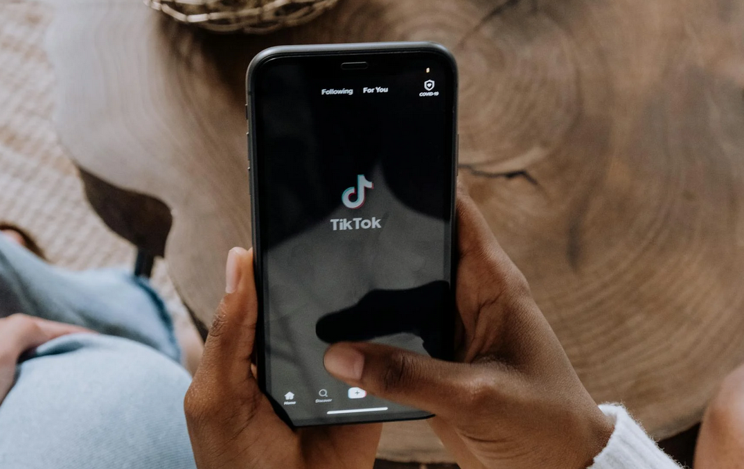 TikTok���\�I